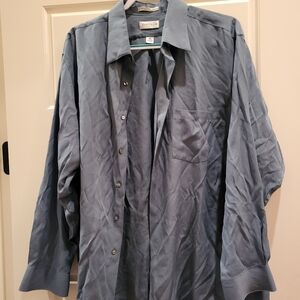Van Heusen longsleeve super silk shirt, great for being cute and professional